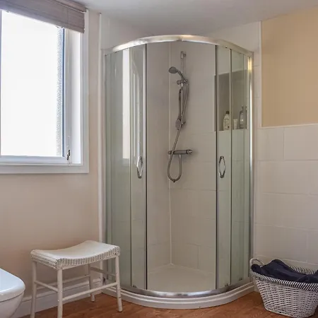 Sea Dog * Scarborough